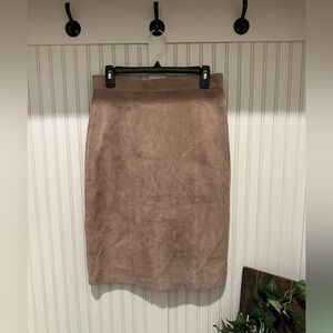 Hasting & Smith 100% Leather Skirt - Beige/Tan - *Perfect Condition!*